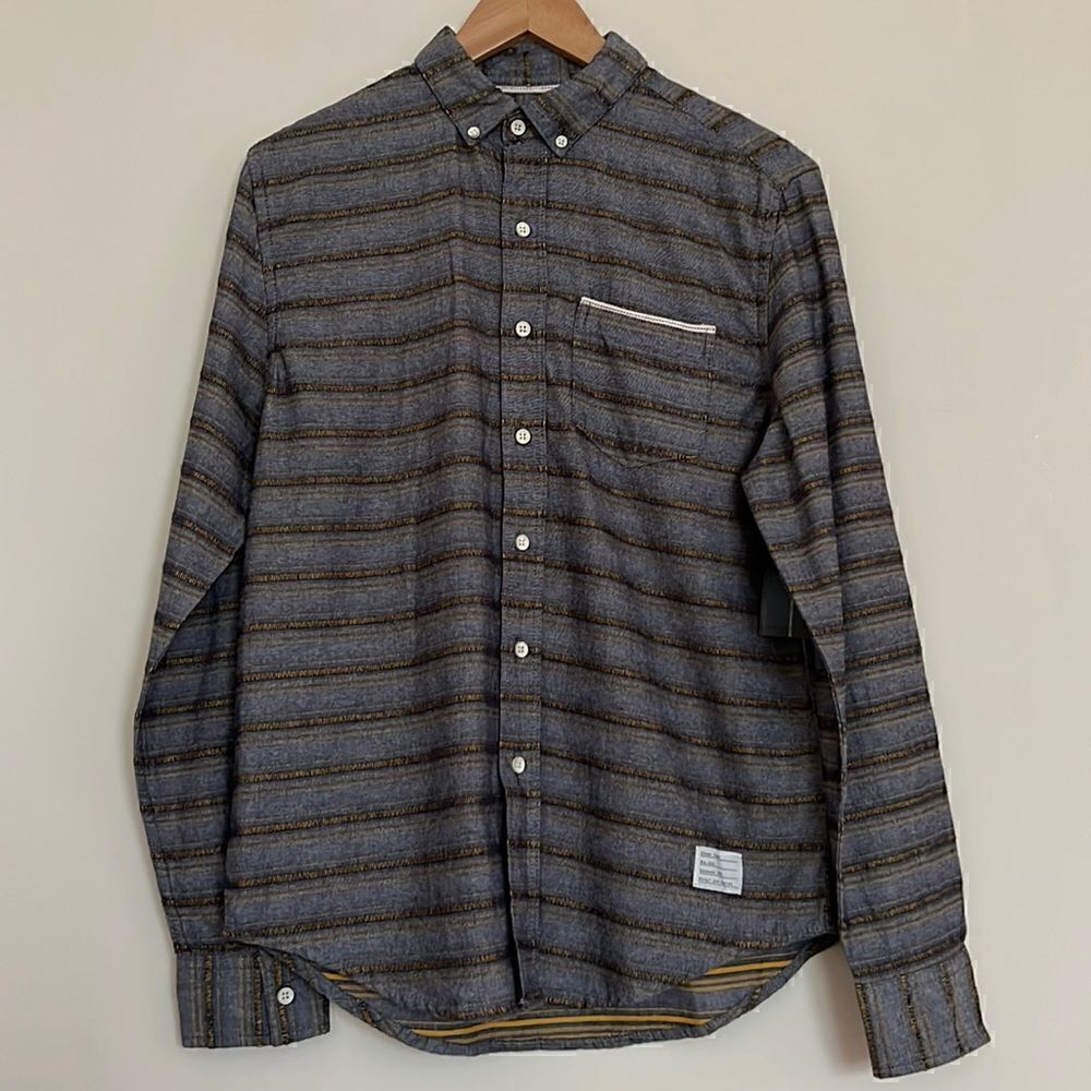 NWOT Adam Levin Casual Button Down Shirt Size S